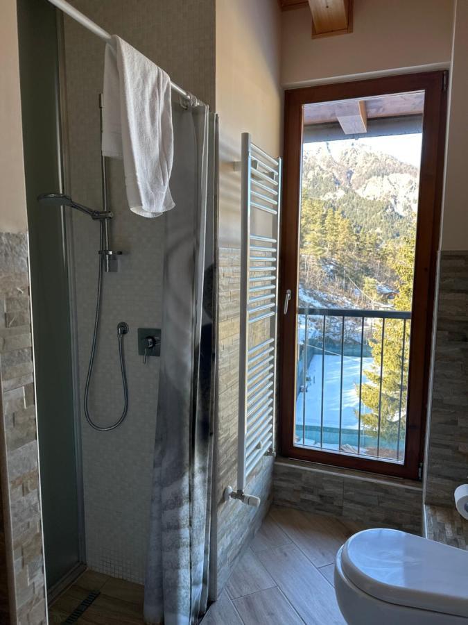 Hotel Chalet Casa Cesana تْشيسانا تورَنيسي المظهر الخارجي الصورة