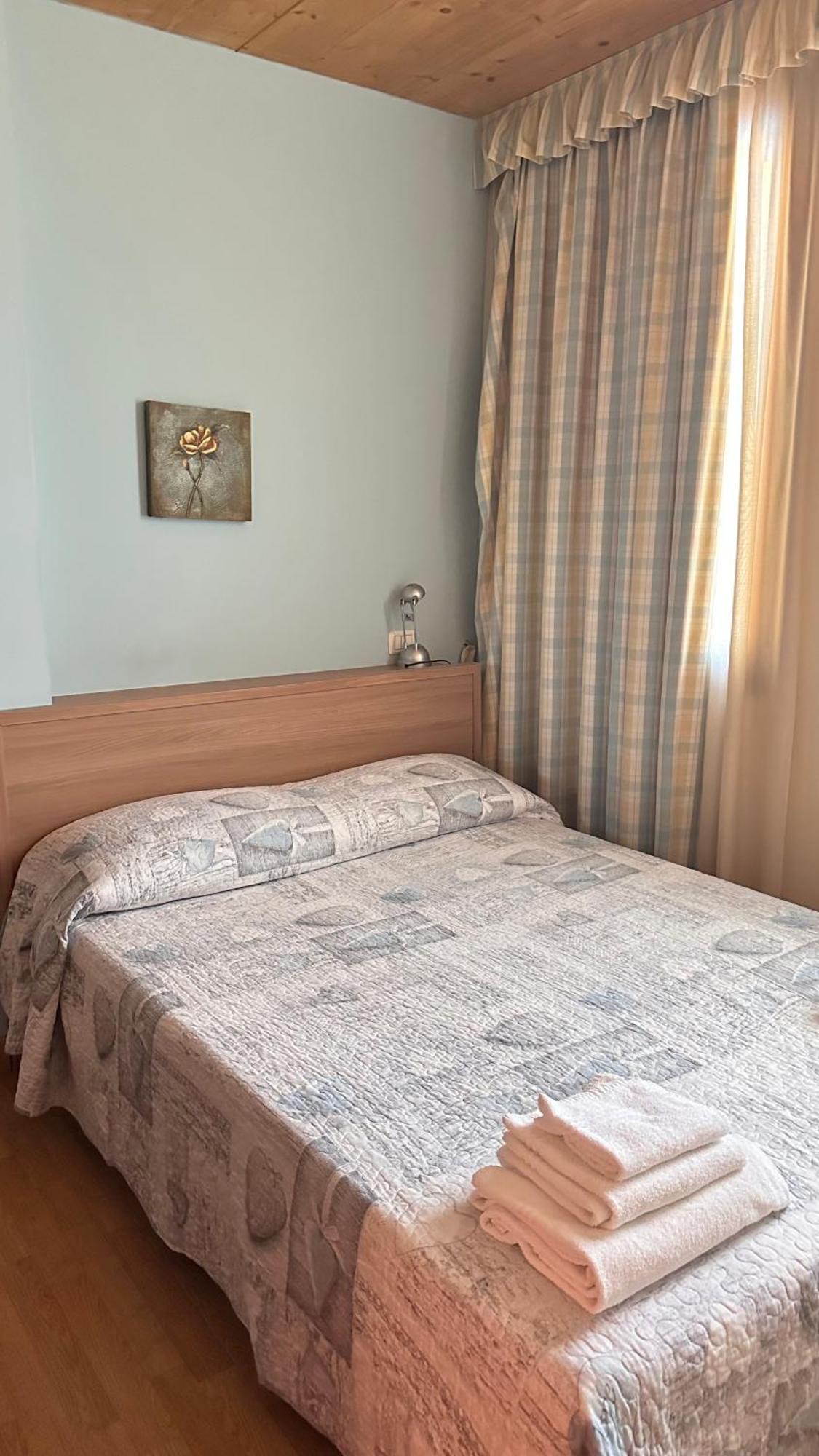 Hotel Chalet Casa Cesana تْشيسانا تورَنيسي المظهر الخارجي الصورة