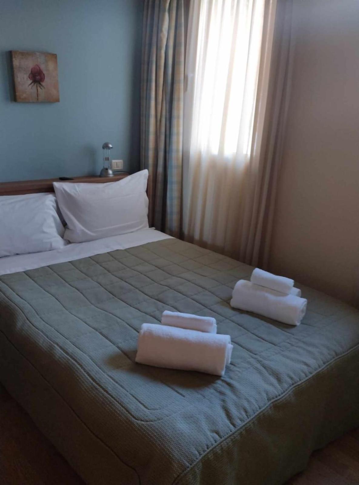 Hotel Chalet Casa Cesana تْشيسانا تورَنيسي المظهر الخارجي الصورة
