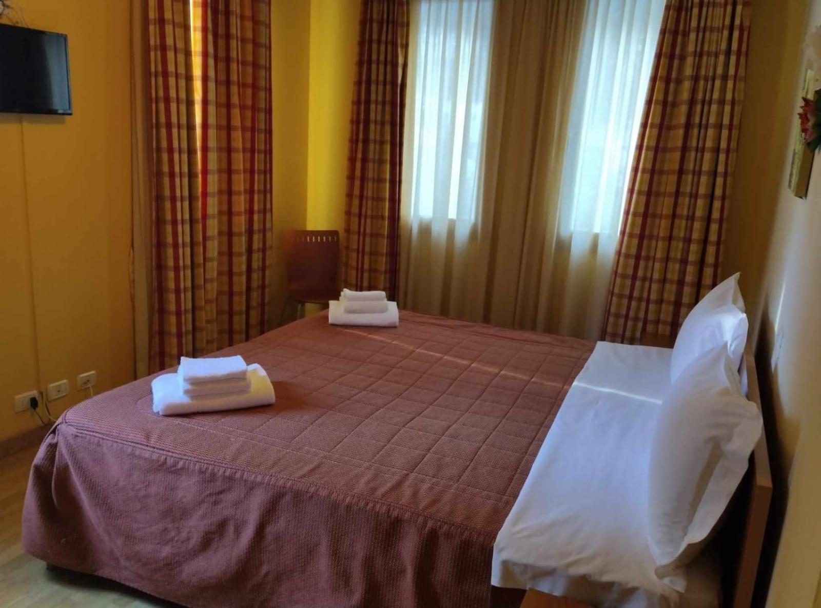 Hotel Chalet Casa Cesana تْشيسانا تورَنيسي المظهر الخارجي الصورة